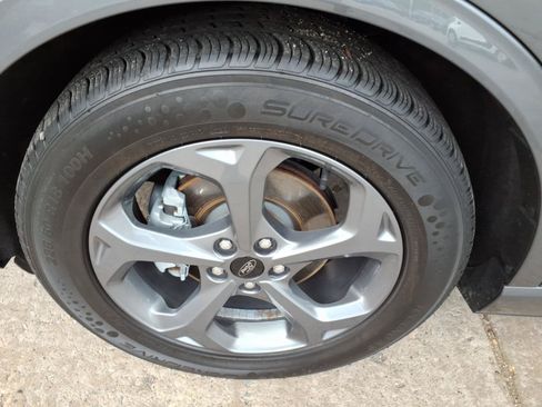 Certified 2024 Ford Escape ST-Line FWD image 7