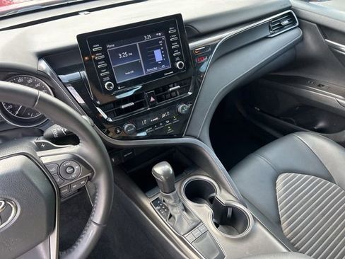 Used 2024 Toyota Camry SE FWD image 32