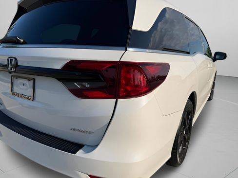 Certified 2023 Honda Odyssey Sport image 28