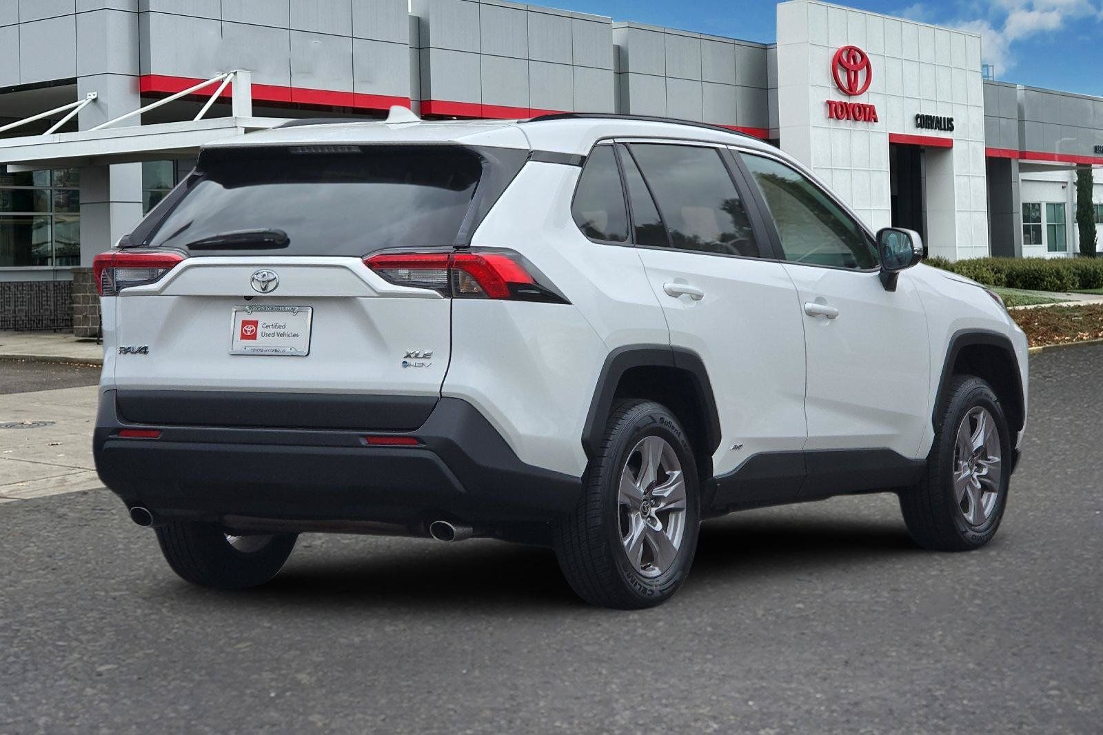 Certified 2025 Toyota RAV4 XLE w/ Convenience Package AWD/4WD image 4