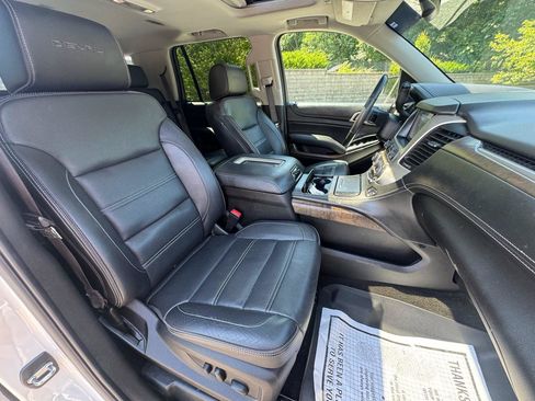 Used 2018 GMC Yukon Denali AWD/4WD image 16