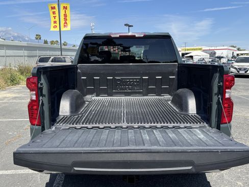 Used 2025 Chevrolet Silverado 1500 LT AWD/4WD image 16