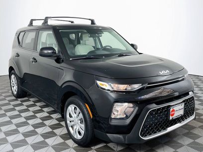 Used 2022 Kia Soul LX