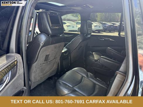 Used 2018 Cadillac Escalade Platinum AWD/4WD image 36