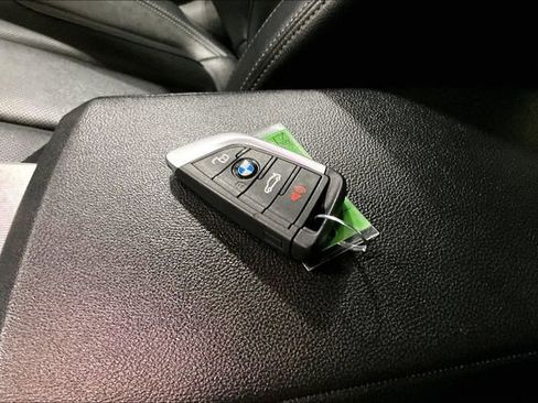 Used 2023 BMW 430i xDrive Convertible w/ Convenience Package image 11