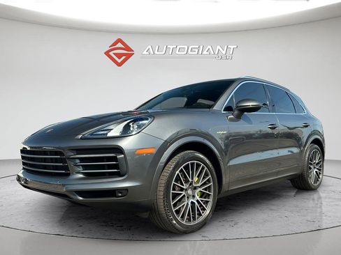 Used 2019 Porsche Cayenne E-Hybrid AWD/4WD image 3
