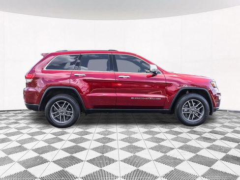 Used 2022 Jeep Grand Cherokee Limited w/ Tech Group AWD/4WD image 13