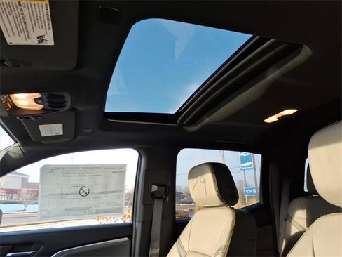 New 2026 Chevrolet Colorado ZR2 w/ Technology Package image 9