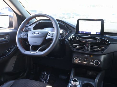 Certified 2025 Ford Escape ST-Line AWD/4WD image 14