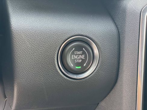 New 2027 GMC Acadia Denali Ultimate FWD image 16