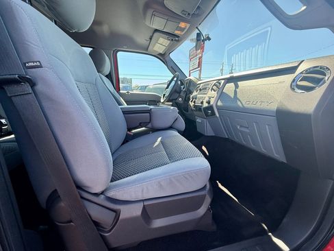 Used 2014 Ford F250 XLT w/ XLT Interior Package image 16
