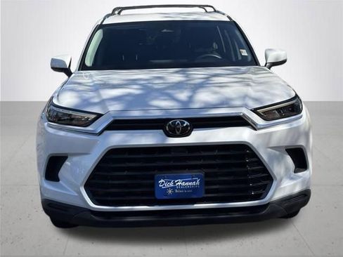 Used 2024 Toyota Grand Highlander AWD image 3