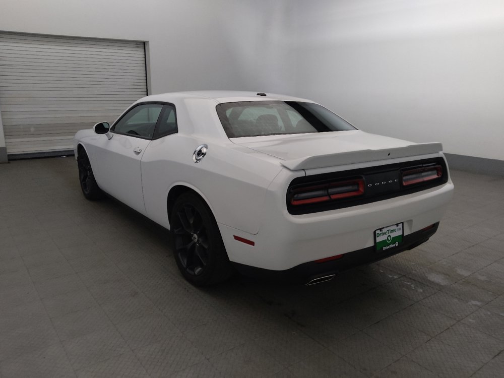 Used 2022 Dodge Challenger GT RWD image 5