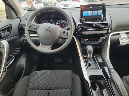 New 2026 Mitsubishi Eclipse Cross LE image 8
