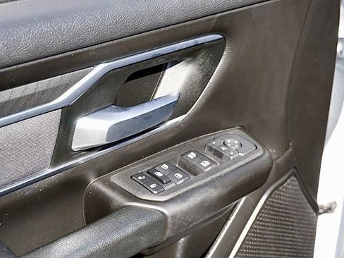 Used 2025 RAM 1500 Big Horn AWD/4WD image 25