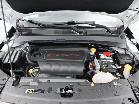 Used 2022 Jeep Compass Limited AWD/4WD image 16