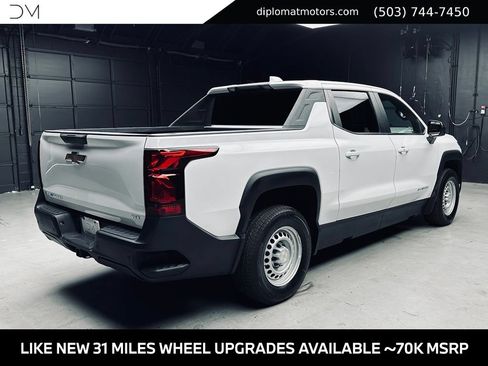 Used 2024 Chevrolet Silverado EV W/T AWD/4WD image 7