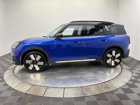 Used 2025 MINI Cooper Countryman S w/ Comfort Package Max image 16