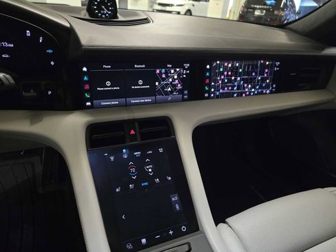 Used 2024 Porsche Taycan GTS image 29