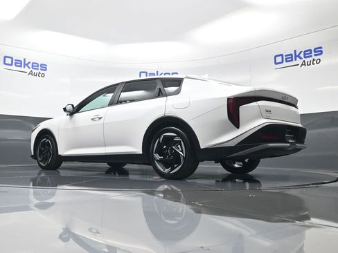 Certified 2025 Kia K4 EX image 41