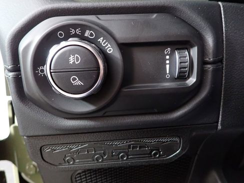 New 2026 Jeep Gladiator Mojave image 28