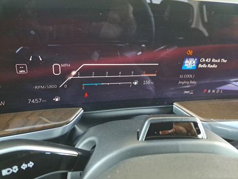 Certified 2026 Cadillac Escalade ESV Platinum Sport w/ LPO, ONYX Package AWD/4WD image 29