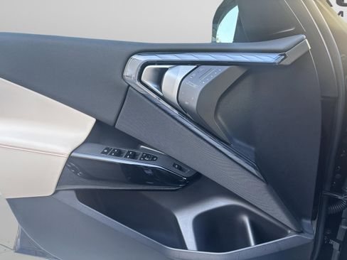 Used 2026 BMW X3 xDrive30 w/ M Sport Package image 34