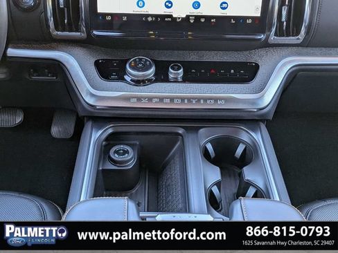 Used 2025 Ford Expedition Tremor AWD/4WD image 19