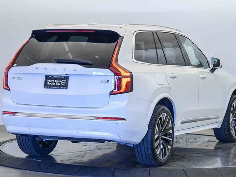 Certified 2025 Volvo XC90 B6 Plus w/ Protection Package Premier image 5