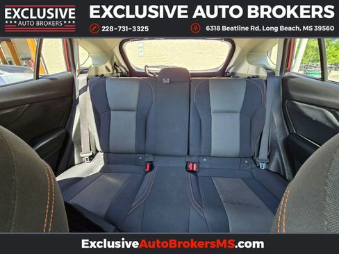 Used 2018 Subaru Crosstrek 2.0i Premium w/ Eyesight System image 21