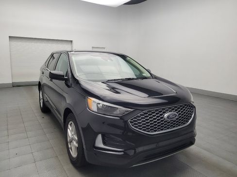 Used 2023 Ford Edge SEL image 13