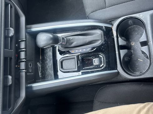 Used 2024 Chevrolet Colorado LT w/ LT Convenience Package image 13