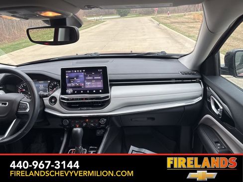 Used 2022 Jeep Compass Limited image 32