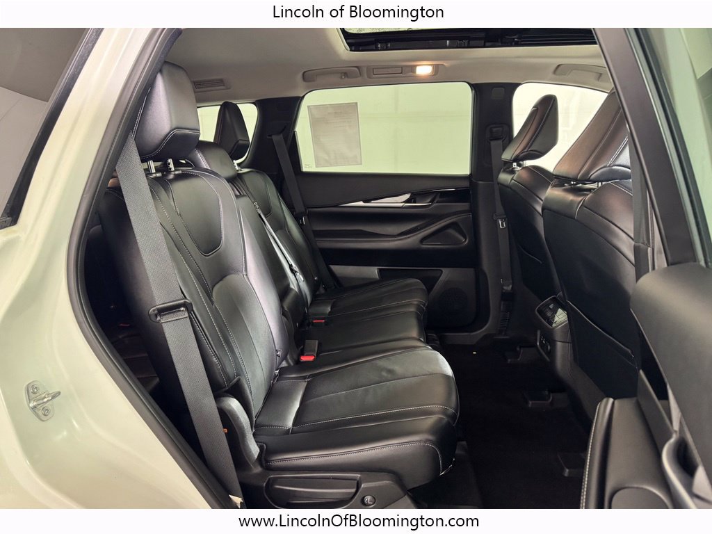 Used 2023 INFINITI QX60 Pure AWD/4WD image 10