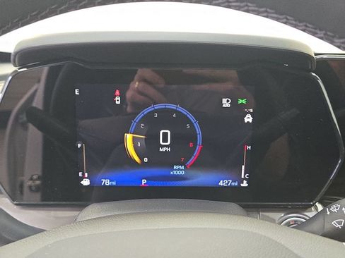 Certified 2025 Chevrolet Trax ACTIV w/ Driver Confidence Package FWD image 15