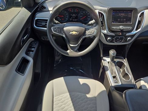 Used 2020 Chevrolet Equinox LS w/ LPO, Cargo Package FWD image 15
