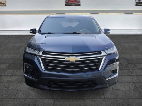 Used 2022 Chevrolet Traverse LT FWD image 2
