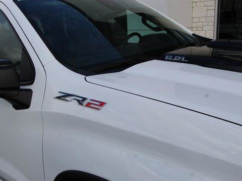 Used 2022 Chevrolet Silverado 1500 ZR2 image 41