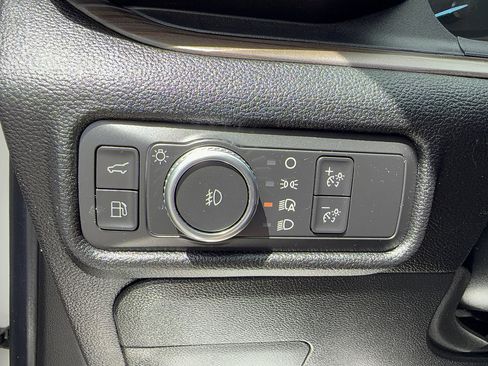 Certified 2022 Ford Explorer Limited w/ Hybrid Equipment Group 310A AWD/4WD image 28