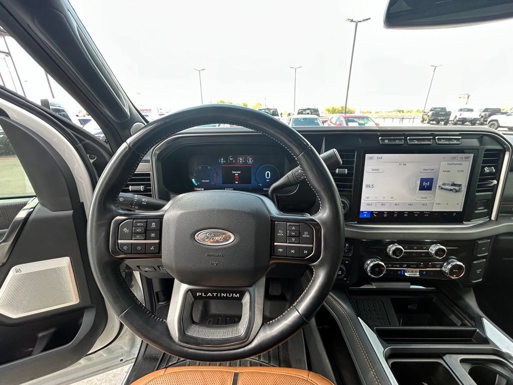 Used 2023 Ford F250 Platinum w/ FX4 Off-Road Package AWD/4WD image 10