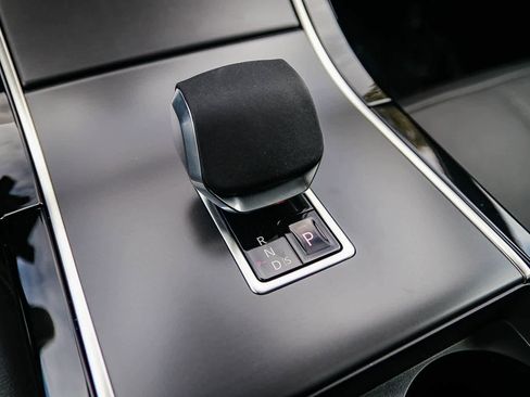 New 2026 Land Rover Range Rover Velar S AWD/4WD image 24