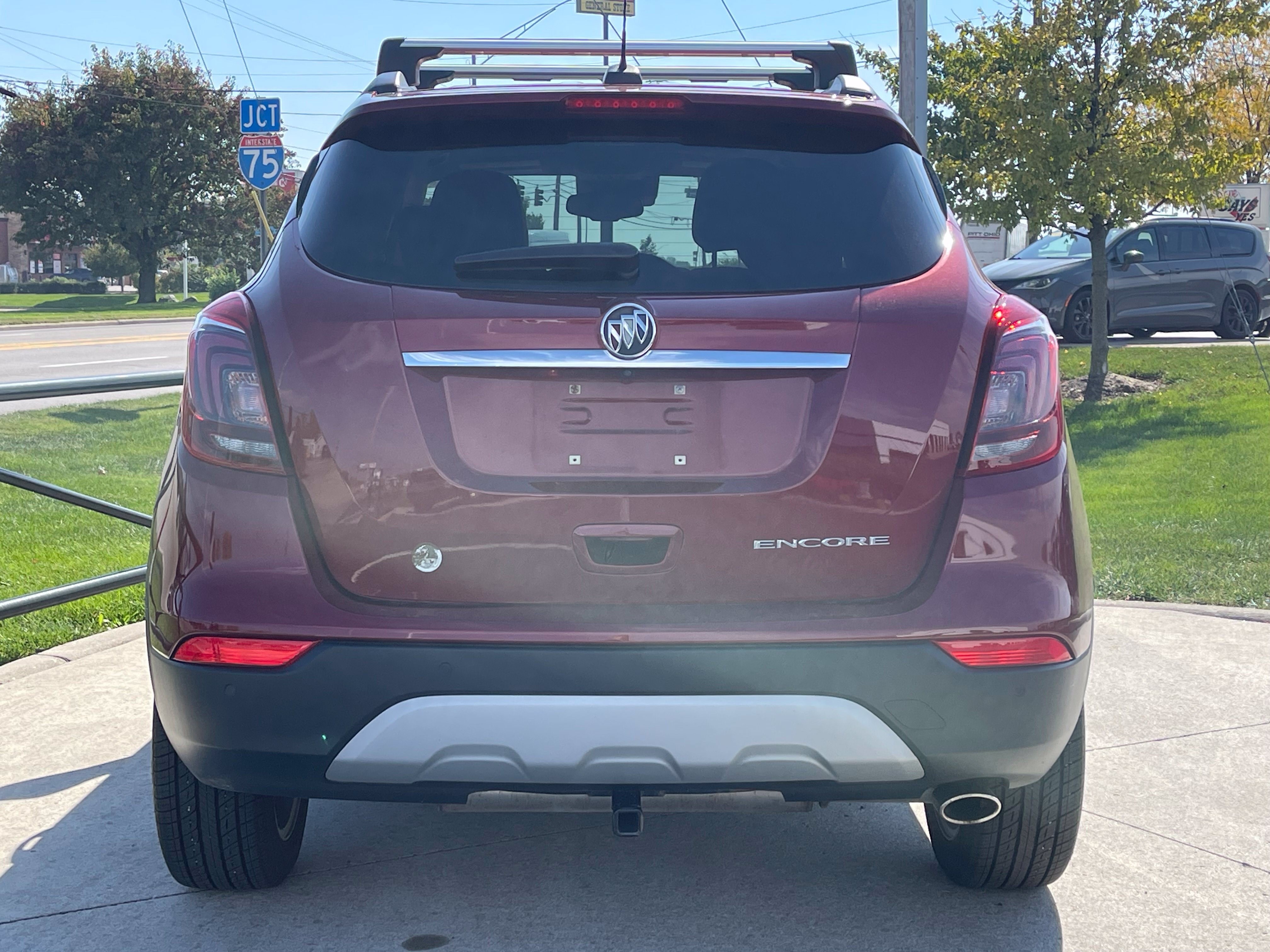 Used 2021 Buick Encore Preferred w/ Safety Package II FWD image 6