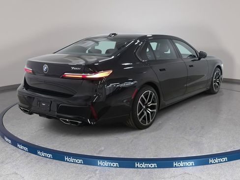 Certified 2023 BMW 760i xDrive image 6