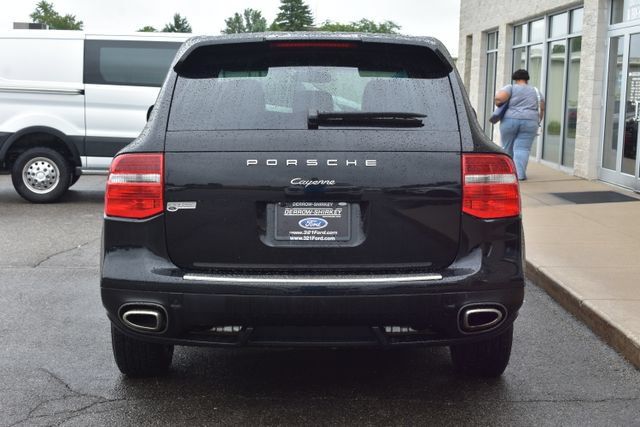 Used 2010 Porsche Cayenne AWD/4WD image 12