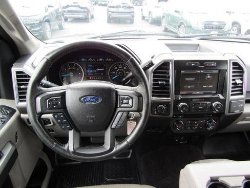 Used 2015 Ford F150 XLT w/ Equipment Group 302A Luxury image 10