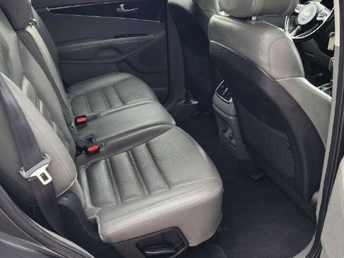 Used 2016 Kia Sorento EX AWD/4WD image 9