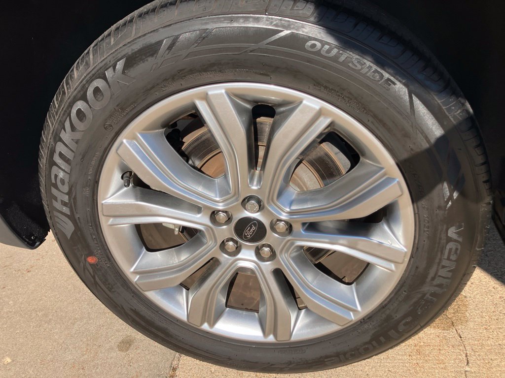 Used 2024 Ford Edge Titanium AWD/4WD image 9