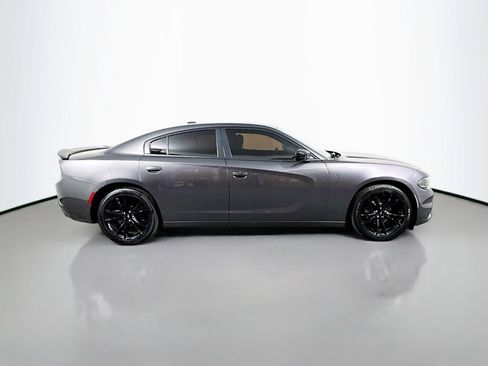 Used 2018 Dodge Charger SXT Plus w/ Blacktop Package image 6
