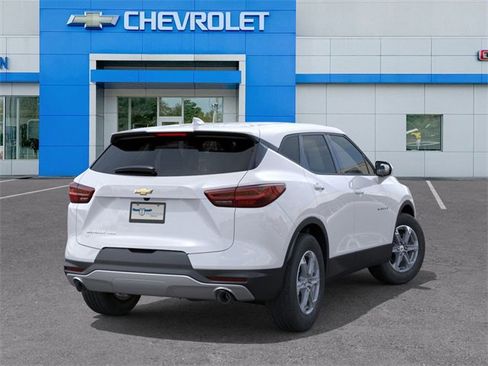 New 2025 Chevrolet Blazer LT w/ Driver Confidence Package image 4