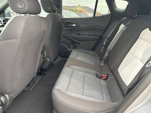 New 2026 Chevrolet Trax RS w/ Sunroof Package FWD image 14